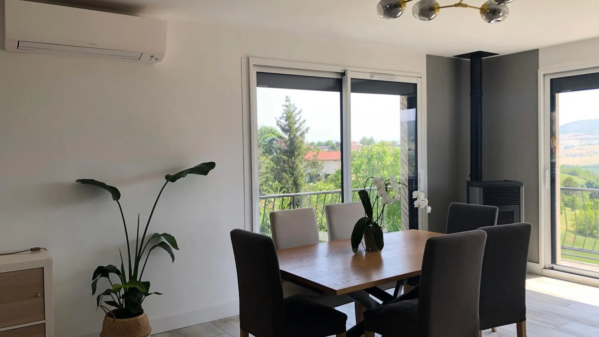 Appartement 100 M2 Vue Sancy Et Puy De Dome Veyre-Monton Апартаменты